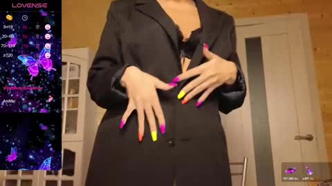 Snapshot of findom_lady_shine chatting on 09.20.25 Lady online show from 09.20.25