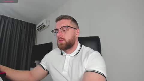 FindomGuyXXX online show from 01.18.26