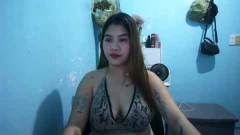 Snapshot of finn13563863 chatting on 04.12.26 finn ing geer online show from 04.12.26