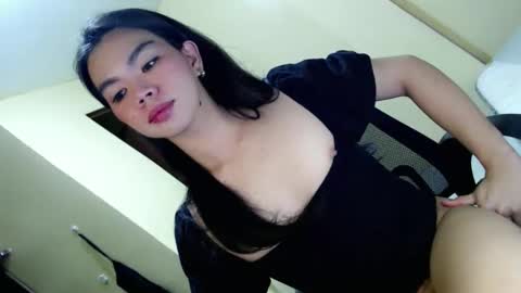 Snapshot of fionie_xxx chatting on 05.19.26 FIONA online show from 05.19.26