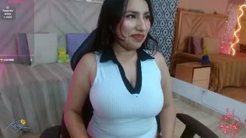 Snapshot of fiory_tay chatting on 06.18.26 fiory tay online show from 06.18.26