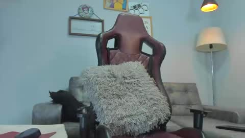 fire_boy69 online show from 12.04.25