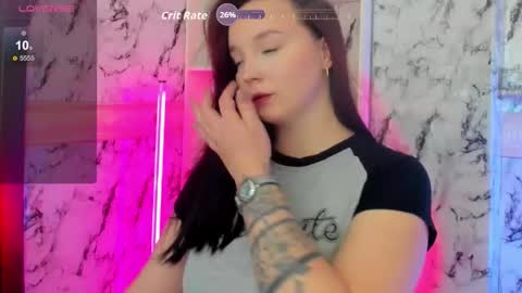 Snapshot of fire_emily chatting on 09.28.25 fire_emily online show from 09.28.25