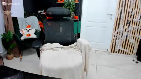 Kallisy online show from 11.04.25