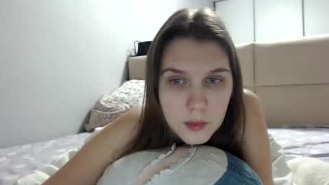 Snapshot of firststarsara chatting on 01.22.25 Sara online show from 01.22.25