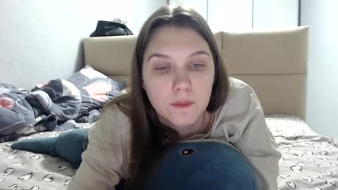 Snapshot of firststarsara chatting on 02.19.25 Sara online show from 02.19.25