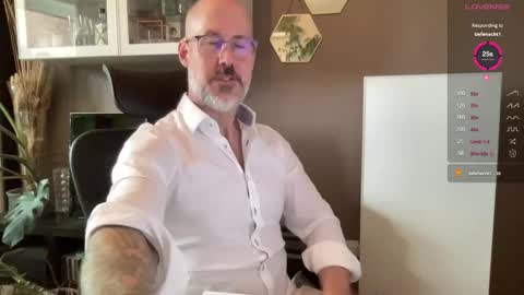 Rubn online show from 10.31.25