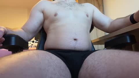 Snapshot of fitnessboy18 chatting on 03.06.25    online show from 03.06.25