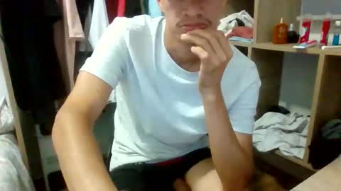 Snapshot of flacohotsexy chatting on 05.15.26 Charles mi new TWT Flacousa1 online show from 05.15.26