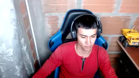 Snapshot of flacolatind chatting on 01.05.25 FLACO online show from 01.05.25