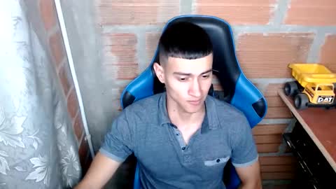 Snapshot of flacolatind chatting on 01.12.25 FLACO online show from 01.12.25