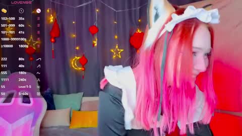 Sophie online show from 04.12.26