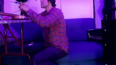 Flannel Dong online show from 03.30.26