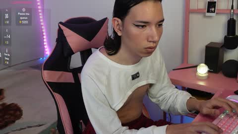 Snapshot of flaream_angel chatting on 12.27.24 Alexa online show from 12.27.24