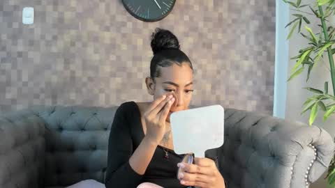 Flavia online show from 10.30.25