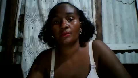 Snapshot of fleussia chatting on 03.19.26 fleussia online show from 03.19.26