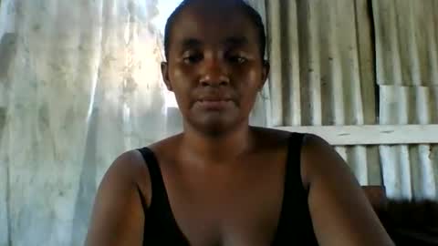 Snapshot of fleussia chatting on 03.22.26 fleussia online show from 03.22.26
