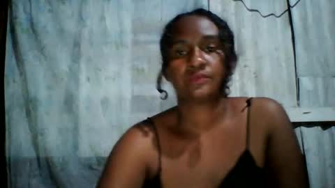 Snapshot of fleussia chatting on 03.25.26 fleussia online show from 03.25.26