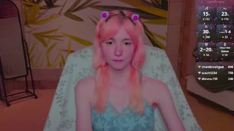 Snapshot of fleximona chatting on 06.21.26 FlexiMona online show from 06.21.26