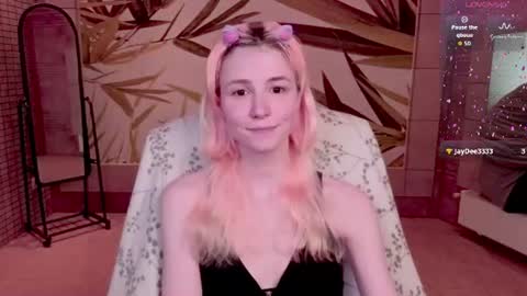 Snapshot of fleximona chatting on 07.16.26 FlexiMona online show from 07.16.26