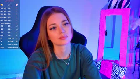 Flexyfoxy online show from 03.06.26