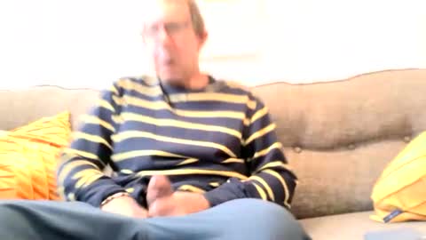 Snapshot of flirtofcharleston chatting on 02.11.25 Flickrbrite online show from 02.11.25