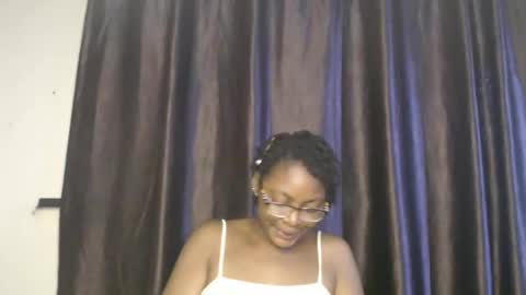 Snapshot of flirty_xxbonny chatting on 06.06.26 flirty_xxbonny online show from 06.06.26