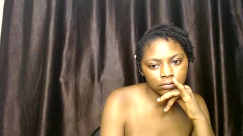 Snapshot of flirty_xxbonny chatting on 06.15.26 flirty_xxbonny online show from 06.15.26