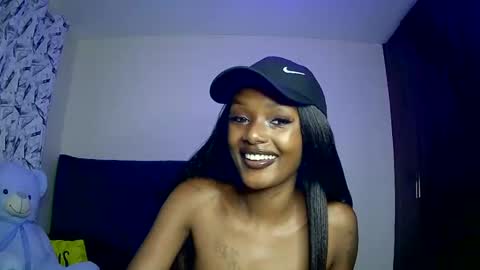 Snapshot of flirtyy_sheery chatting on 02.07.25 sheery online show from 02.07.25