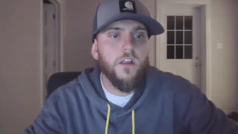 Snapshot of flopy1995 chatting on 10.19.25 flopy1995 online show from 10.19.25