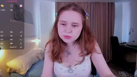 Snapshot of flora_fiore chatting on 06.24.26 Hayley I WILL COME BACK ON MAY 27TH 6pm UTC online show from 06.24.26