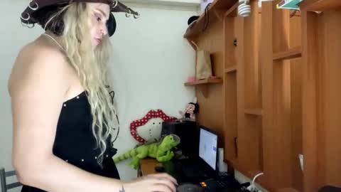 Stella online show from 02.24.26