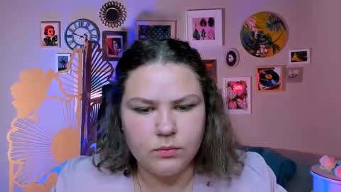 florenceanderson_ online show from 09.23.25