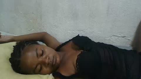 Snapshot of florenceline chatting on 01.08.26 florenceline online show from 01.08.26