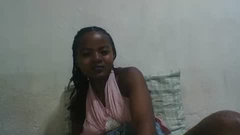 Snapshot of florenceline chatting on 01.10.26 florenceline online show from 01.10.26