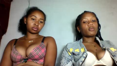 florencia011 online show from 02.21.25