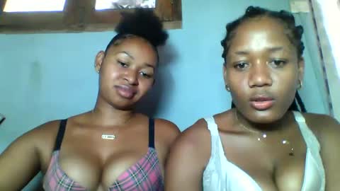 florencia011 online show from 02.23.25