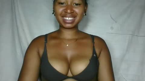 florencia011 online show from 11.21.25