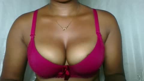 florencia011 online show from 12.16.25