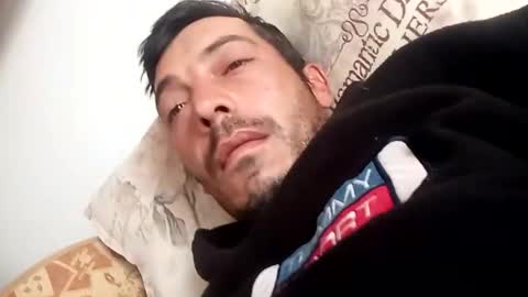 Snapshot of florintrelia44 chatting on 10.17.25 florintrelia44 online show from 10.17.25