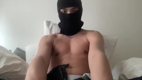 Snapshot of florisreederman chatting on 02.14.26 florisreederman online show from 02.14.26