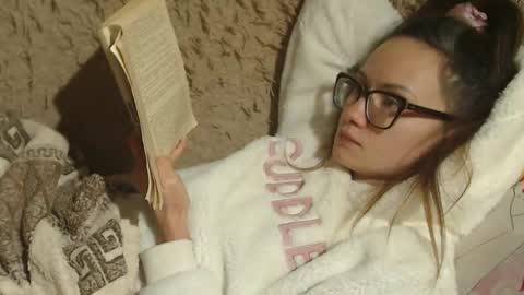 Snapshot of flowercandydoll chatting on 01.19.25 say meow and send tip  online show from 01.19.25