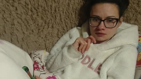 Snapshot of flowercandydoll chatting on 02.15.25 say meow and send tip  online show from 02.15.25