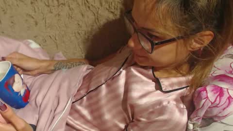 Snapshot of flowercandydoll chatting on 09.09.25 say meow and send tip  online show from 09.09.25