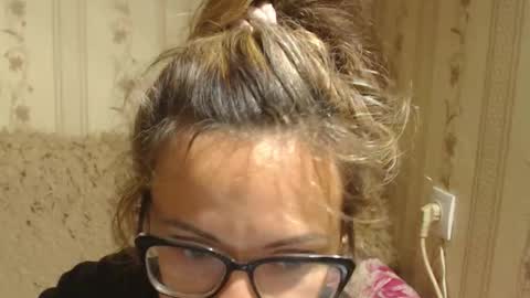 Snapshot of flowercandydoll chatting on 09.18.25 say meow and send tip  online show from 09.18.25