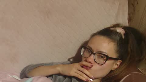 say meow and send tip  online show from 11.23.25