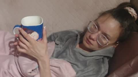 say meow and send tip  online show from 04.10.26