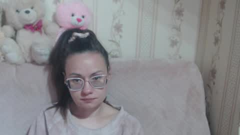 Snapshot of flowercandydoll chatting on 04.24.26 say meow and send tip online show from 04.24.26