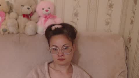 Snapshot of flowercandydoll chatting on 05.04.26 say meow and send tip online show from 05.04.26