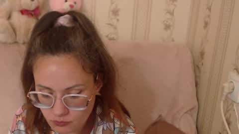 Snapshot of flowercandydoll chatting on 05.11.26 say meow and send tip online show from 05.11.26